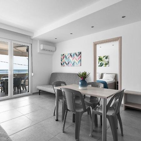Blue Horizon 3 Daire Nea Kallikrateia Dış mekan fotoğraf